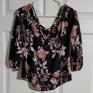 Charlotte Russe Black & Pink Floral  Cold Shoulder Relaxed Blouse Size XS